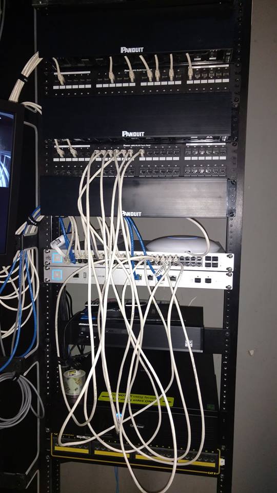 2018-11-09_rack_messy.jpg
